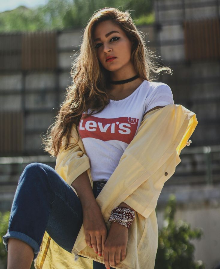 foto levi´s 734 x 898